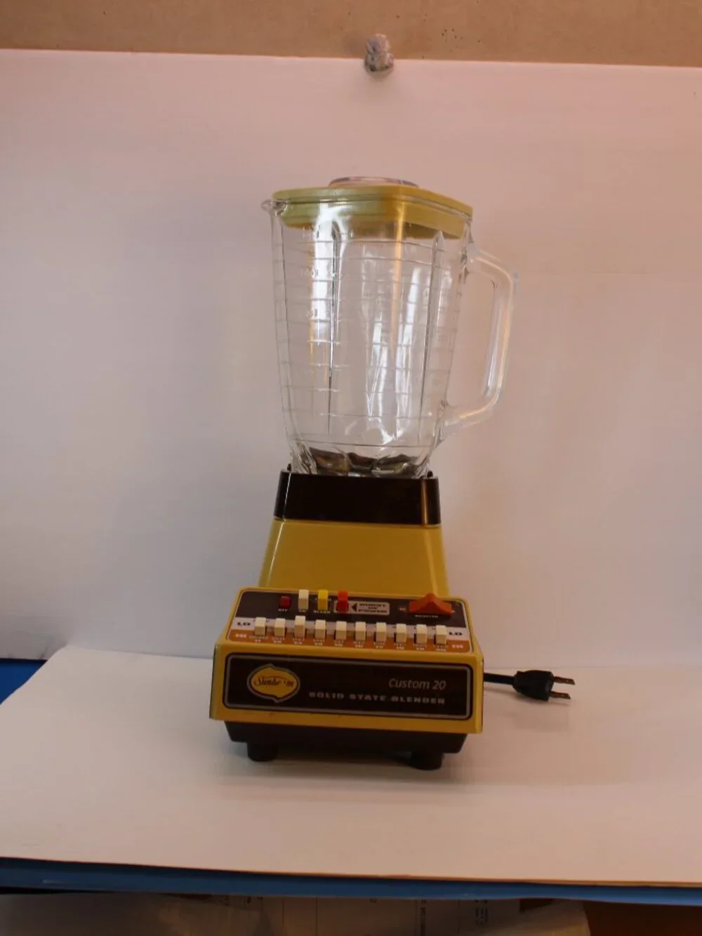 Vtg MCM Sunbeam 20 Speed Solid State Blender Harvest Gold Woodgrain Glass Works!